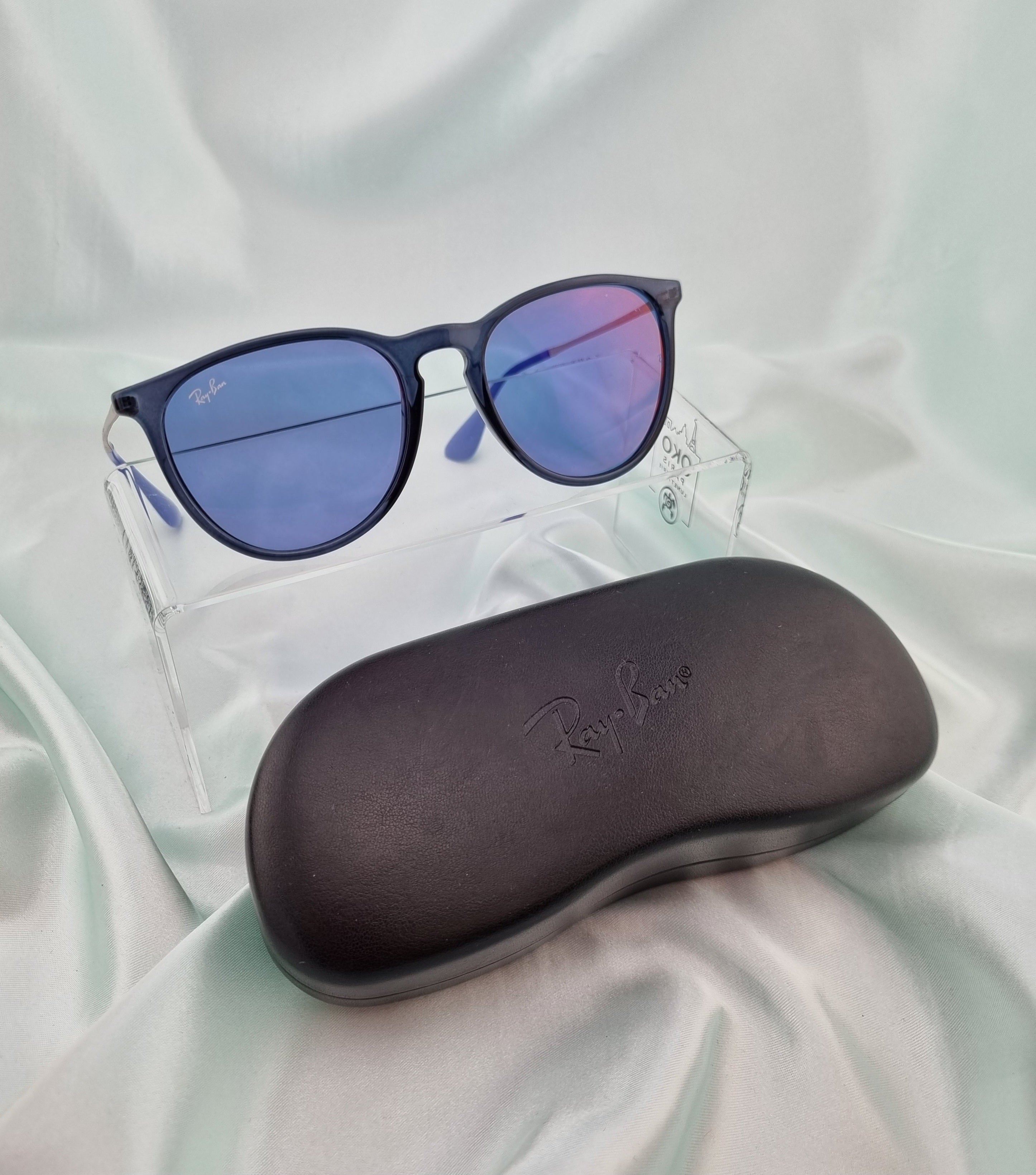 Sunglasses mix Swarovski, Balenciaga, Roberto Cavalli, Valentino, Tom Ford, Dior and etc. Sunglasses mix Swarovski, Balenciaga, Roberto Cavalli, Valentino, Tom Ford, Dior and etc.
